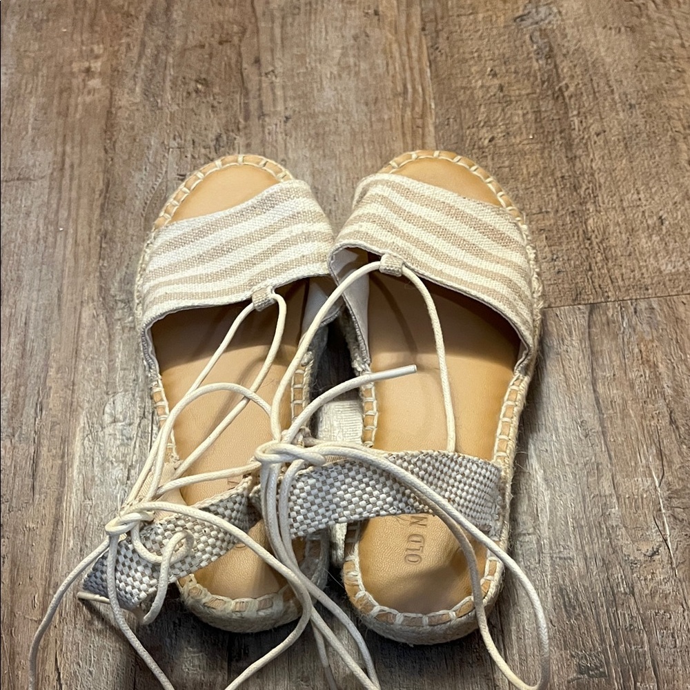 Old Navy Women's Beige Striped Espadrilles